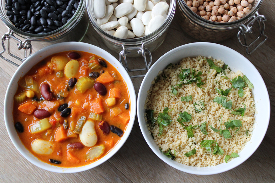 Vegetarisch bonenstoofpotje met kruidencouscous