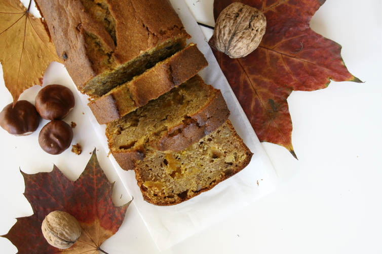 Herfstcake met walnoten